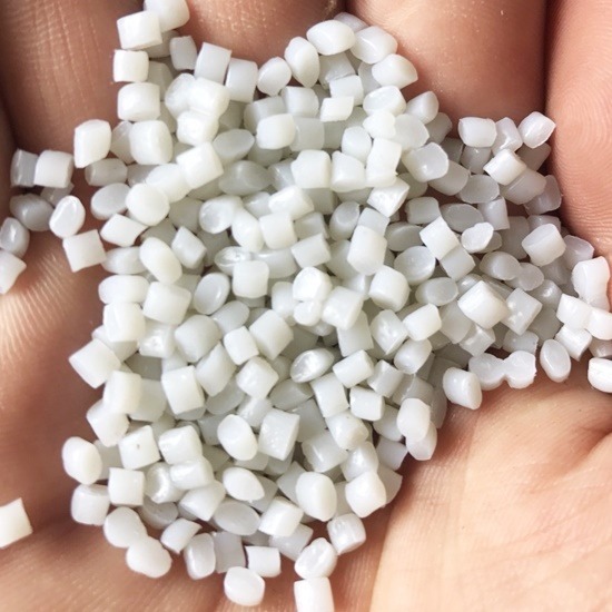 เม็ดพลาสติก HDPE เป่าใส1